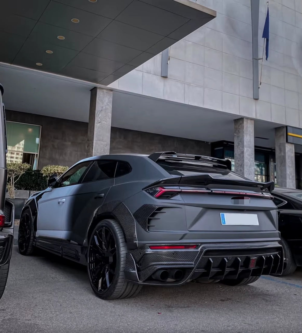 For Lamborghini Urus KY Style Dry Carbon Fiber Body Kit Front Lip Diffuser Spoiler Hood Wheel Arch Wide-Body Kit