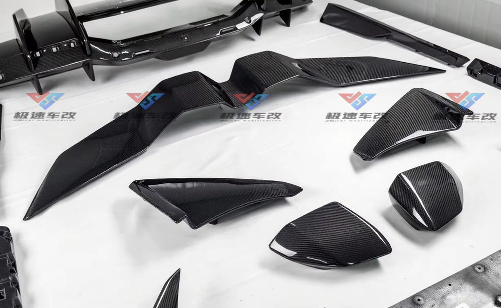 High Quality Oem Style Dry Carbon Fiber Body Kit for Lamborghini Revuelto Front Lip Skirt Rear Diffuser Spoiler Mirror