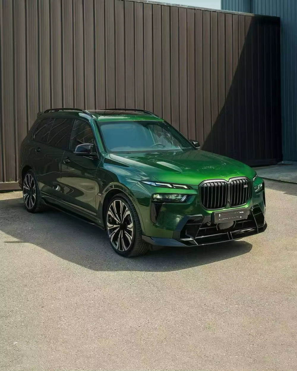 LD Style Carbon Fiber Body Kit for BMW X7 G07 Carbon Fiber Front Lip Grill Front Bumper Tuyere Body Kit