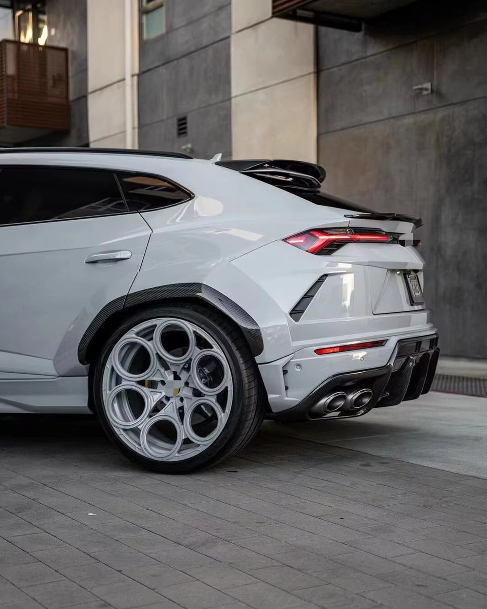 New Design 1016 Style Carbon Fiber Front Bumper Lip Rear Diffuser Spoiler Hood Car Wide Body Kit for Lamborghini URUS