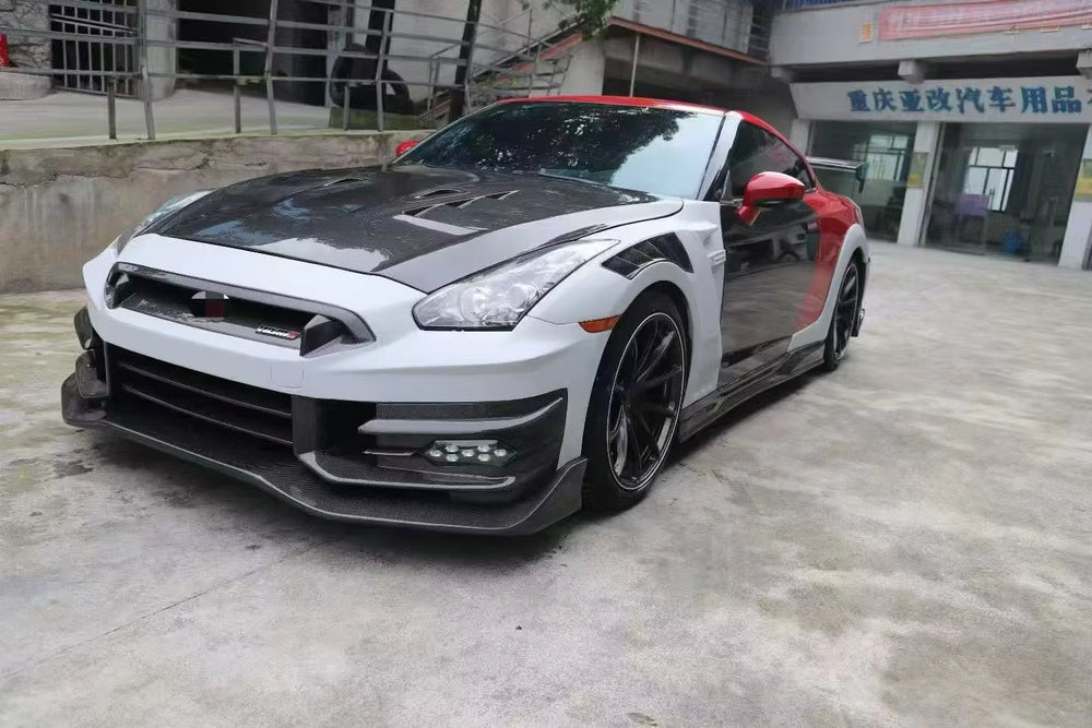 Upgrade Top Secret Style Carbon Fiber Body Kit for Nissan GTR R35 2024 Front Rear Bumper Spoiler Engine Cover Side Skirts