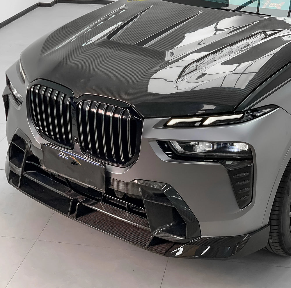 Karosserie-Kit aus Carbon für BMW X7 G07, mit Lippe, Seitenschwellern, Diffusor, Heckspoiler und Motorhaube
