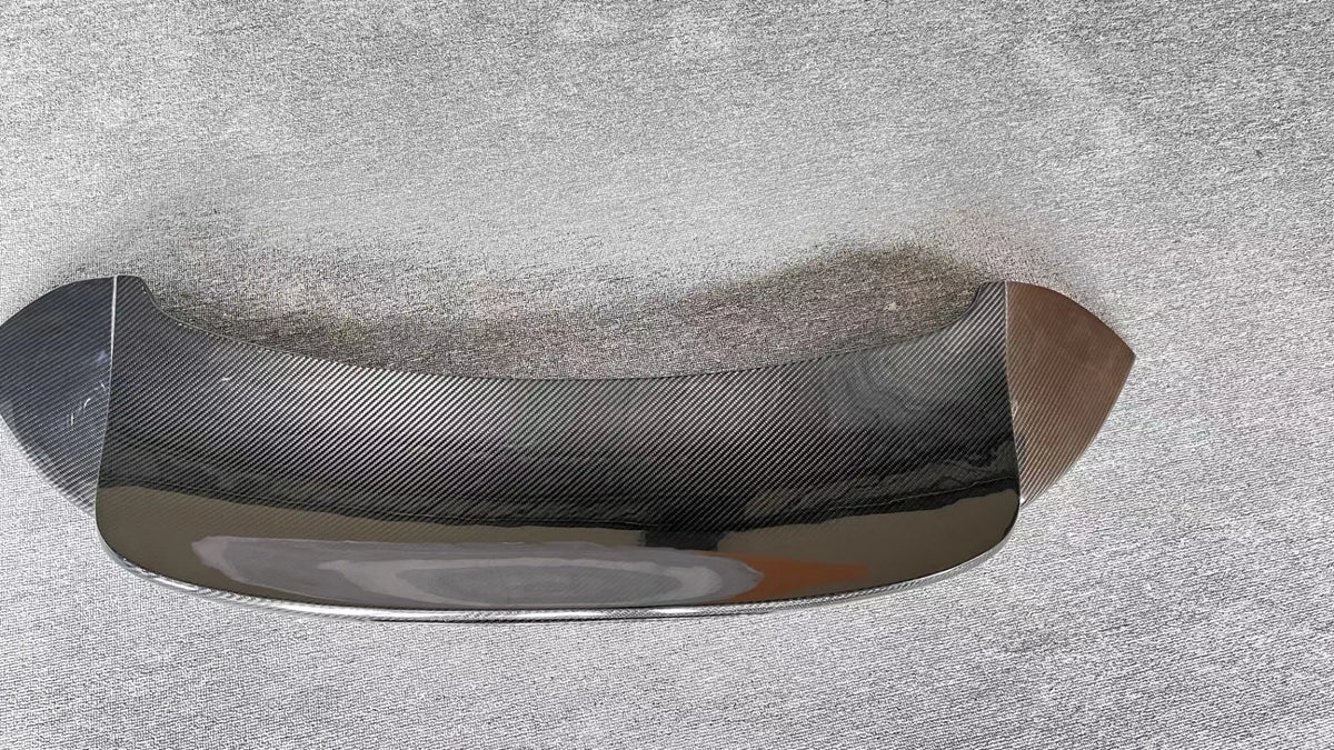 Aileron arrière design en fibre de carbone pour Porsche 911 (992)