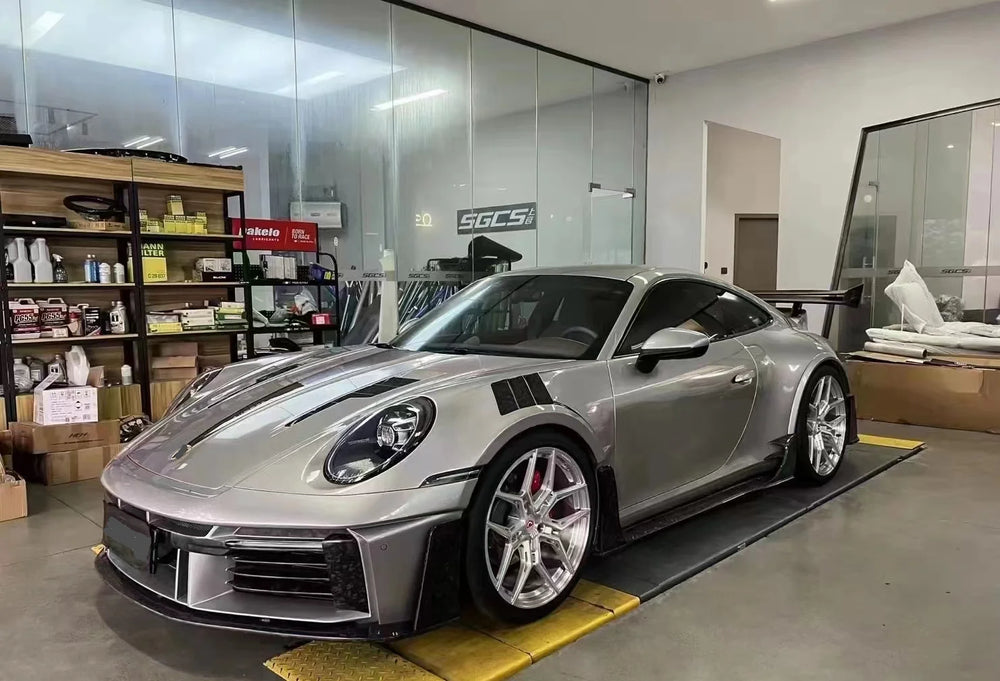 Stoßstangen-Kit aus Semi-Carbon für Porsche 911 (992) 2020+