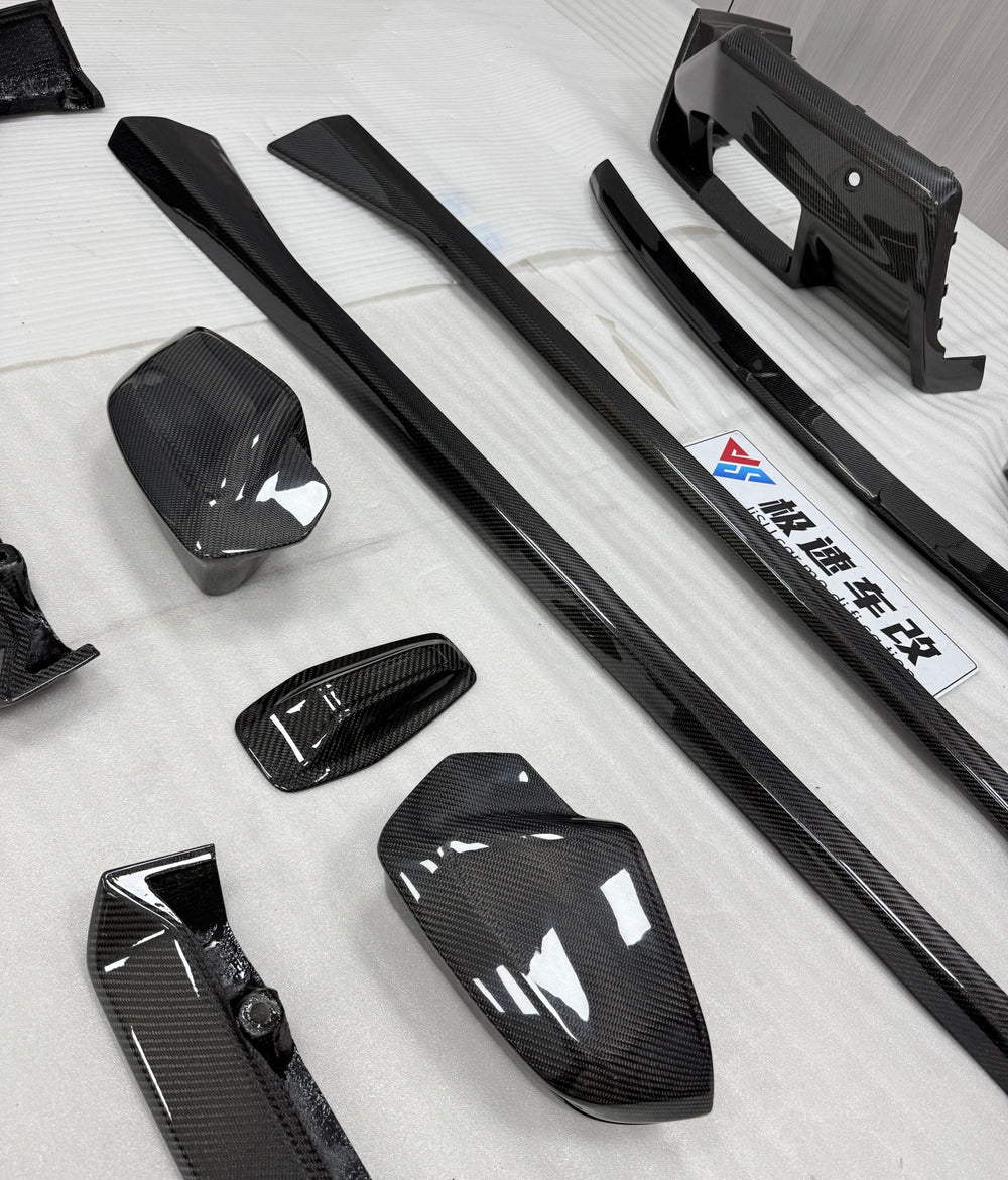 Kit estilo M Performance en fibra de carbono para BMW M5 G90 2025
