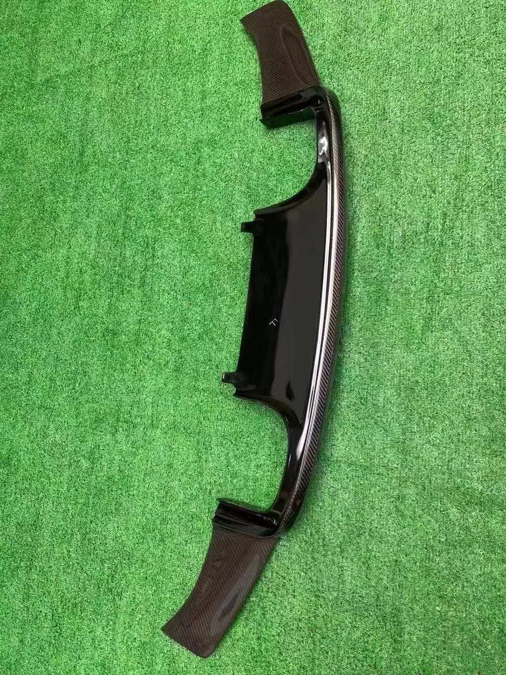 Design-Karosserie-Kit aus Carbon für BMW E92 / E93 M3