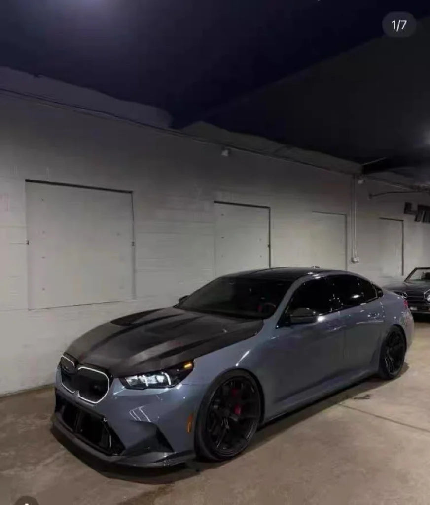 Capot en carbone sec pour BMW M5 G90