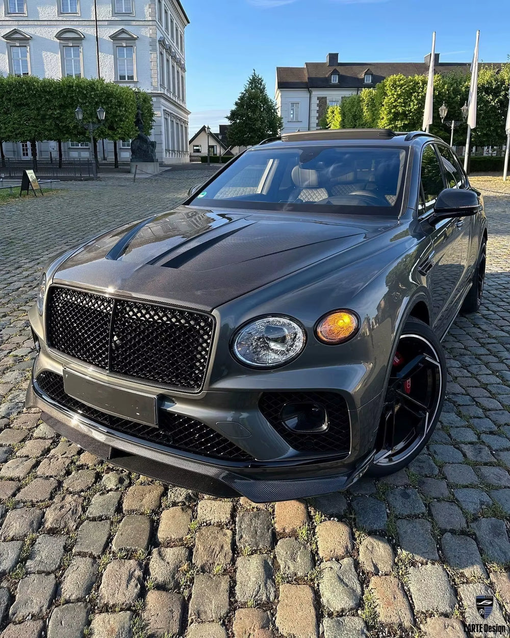 LD Style Body Kit for Bentley Bentayga Dry Carbon Fiber Front and Rear Bumper Front Lip Rear Diffuser Spoiler Body Kit