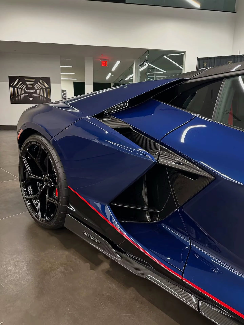 For Lamborghini Revuelto OEM Style Dry Carbon Fiber Front Lip Skirt Rear Diffuser Spoiler Hood Body Kit