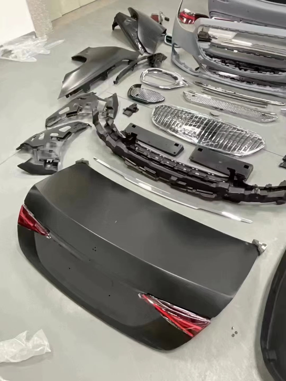 Car Part Front Rear Bumper Body Kit for Benc S Class W221 Update W223 Pp Body Kit